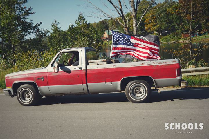 Red/white with flag